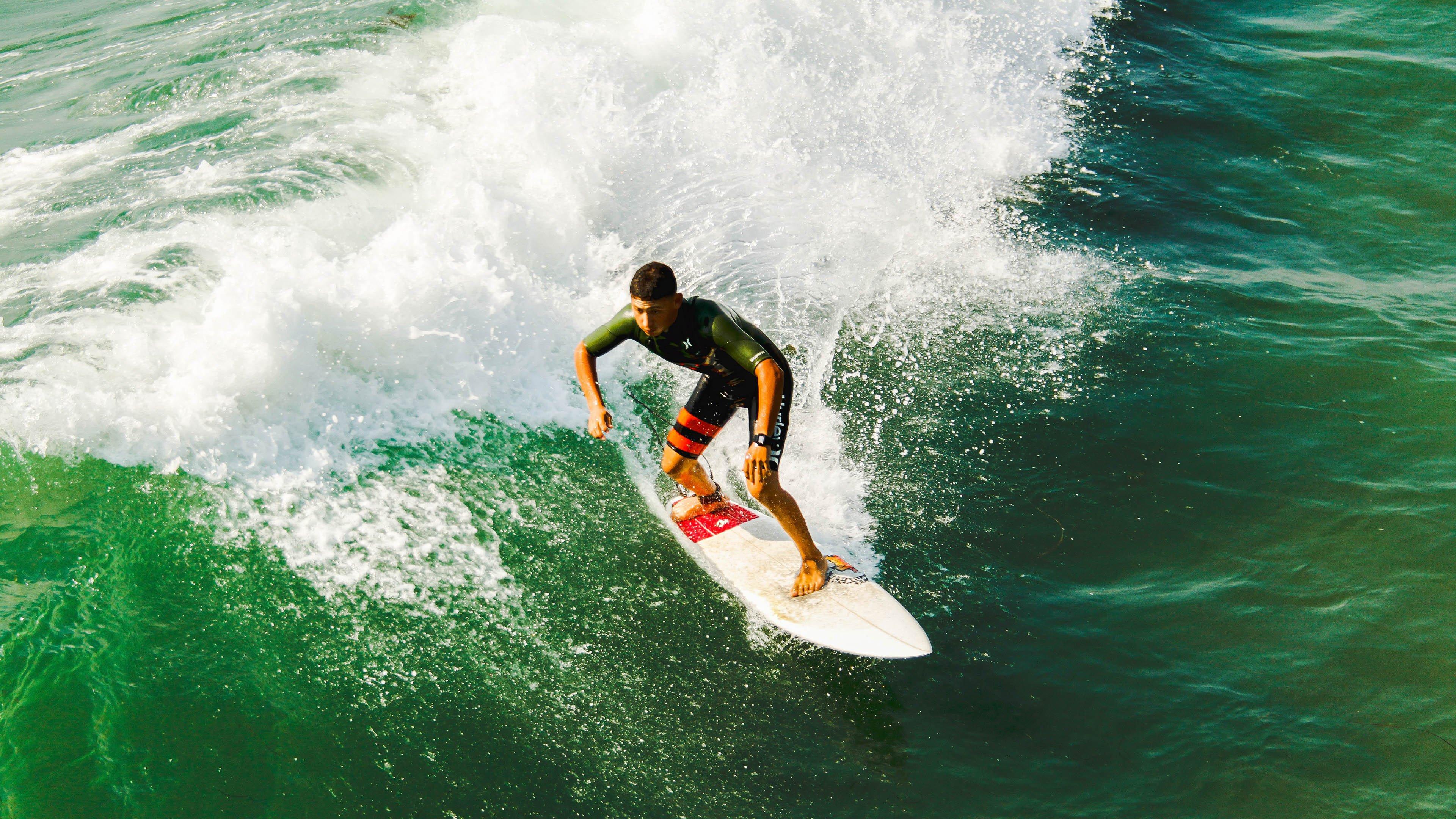 新赛季新面孔亮相，谁能成为赛场上的惊喜之星？